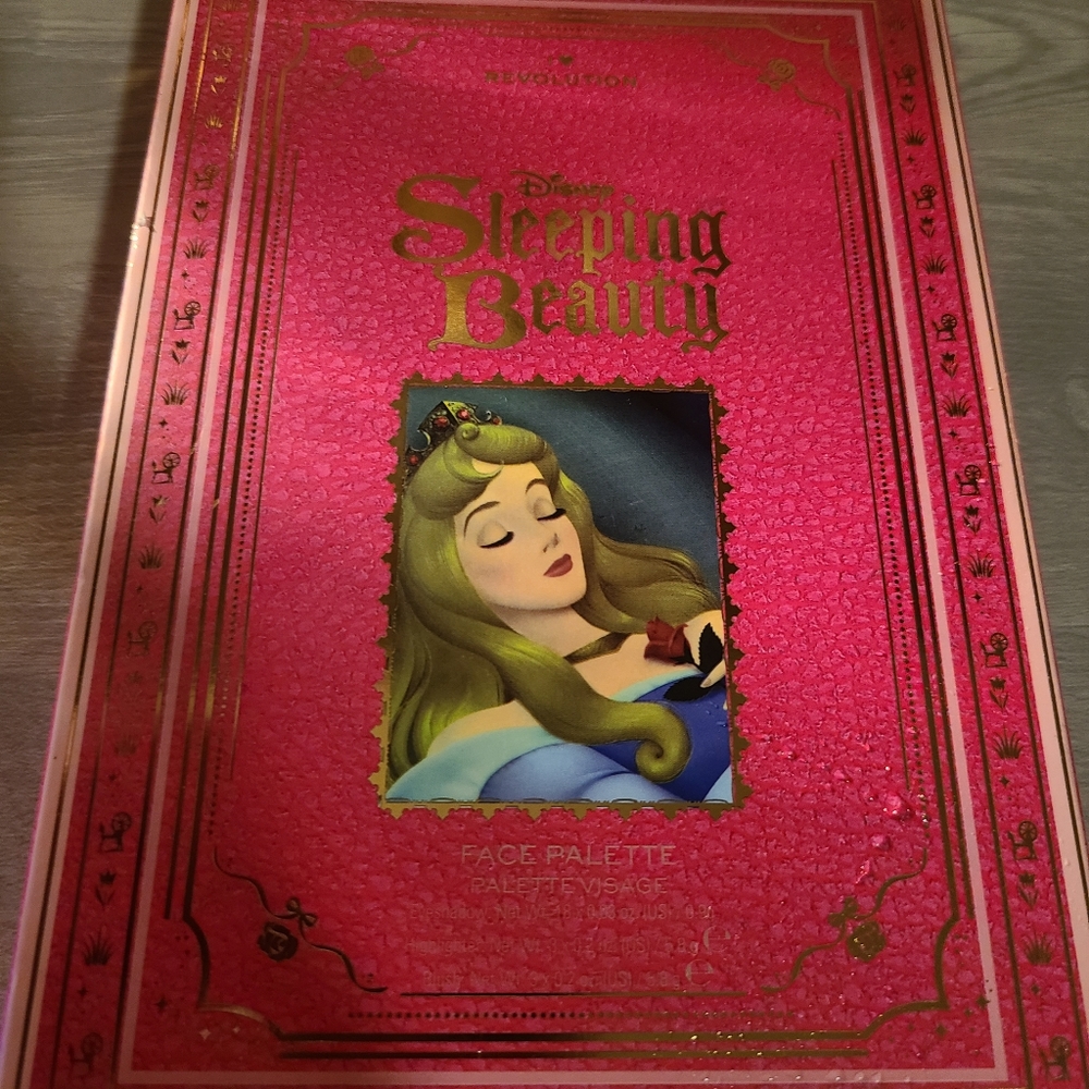 I ❤️  revolution Disney Sleeping Beauty Eye & Face Palette